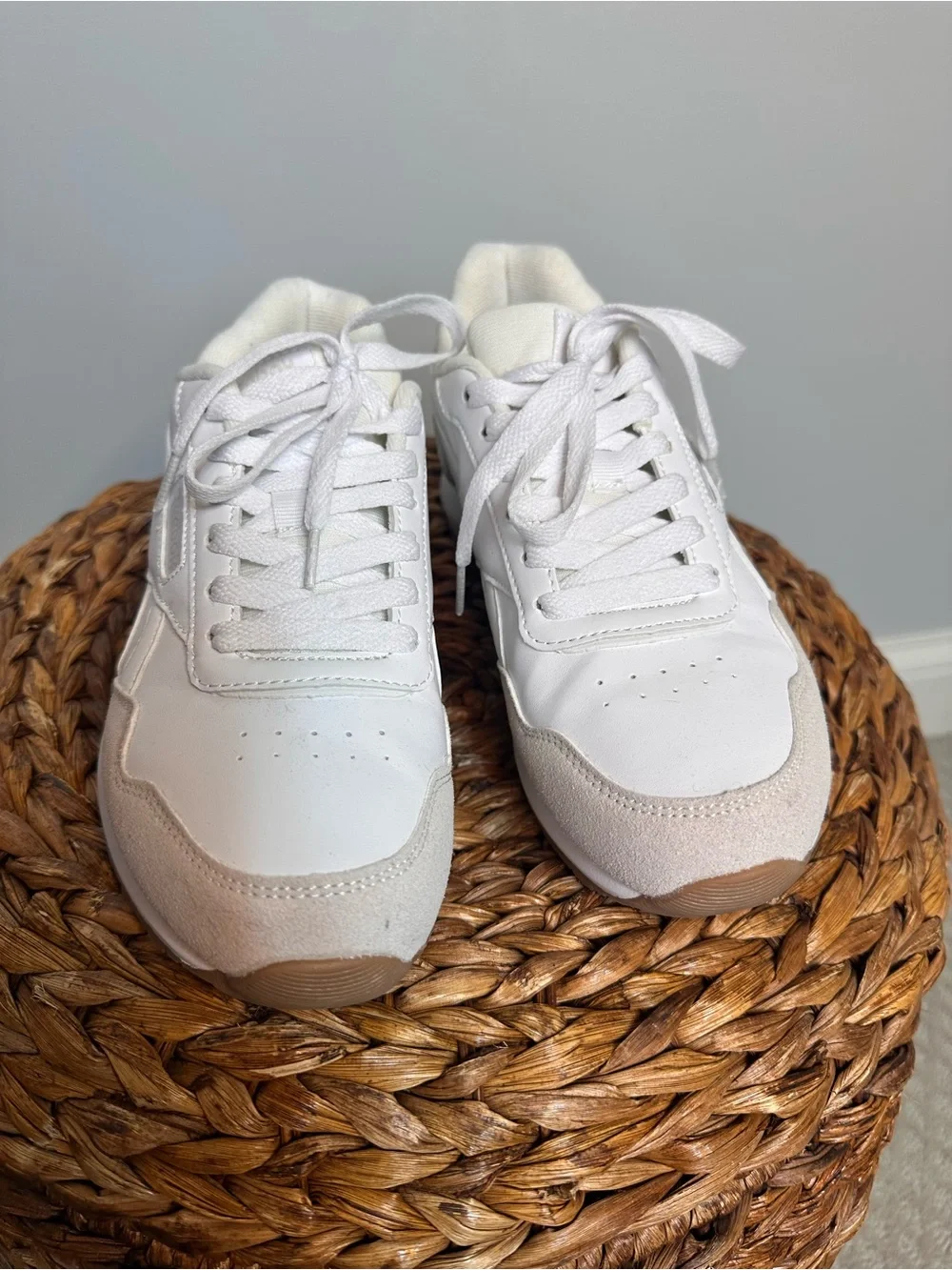 Sz 7.5 Reebok Classic Harman Run sneakers white tan leather upper